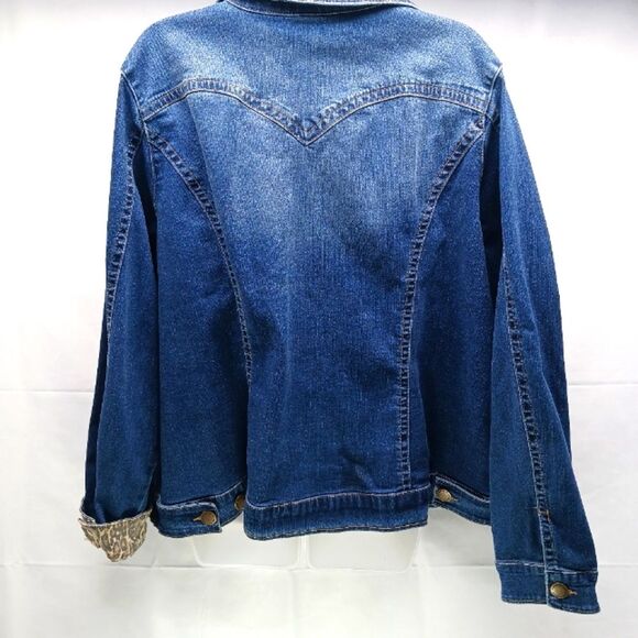 Avenue Denim Trucker Jacket Women's 22/24. Distressed with Leopard Print Cuffs.. - Picture 6 of 14